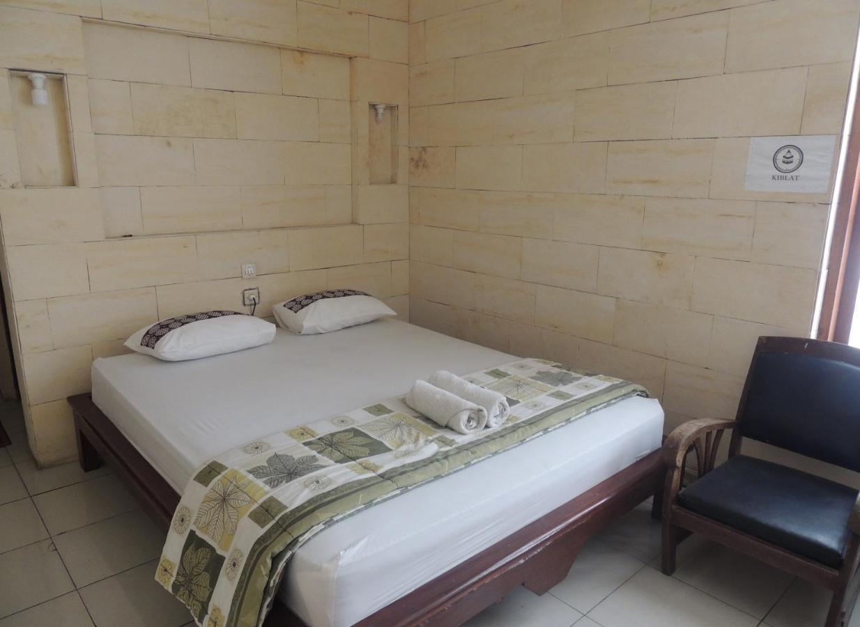 Lotus 2 Guest House Magelang Exterior photo