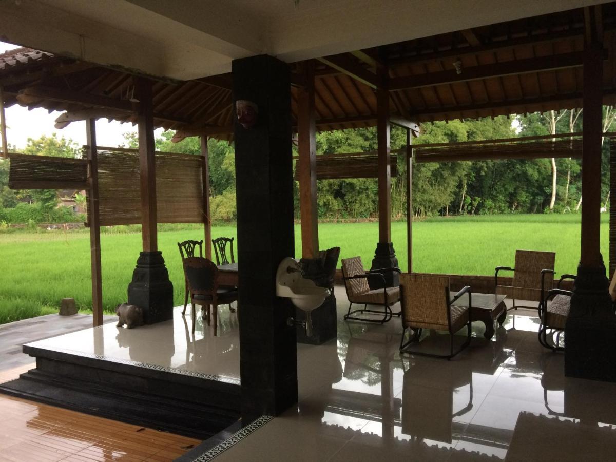 Lotus 2 Guest House Magelang Exterior photo