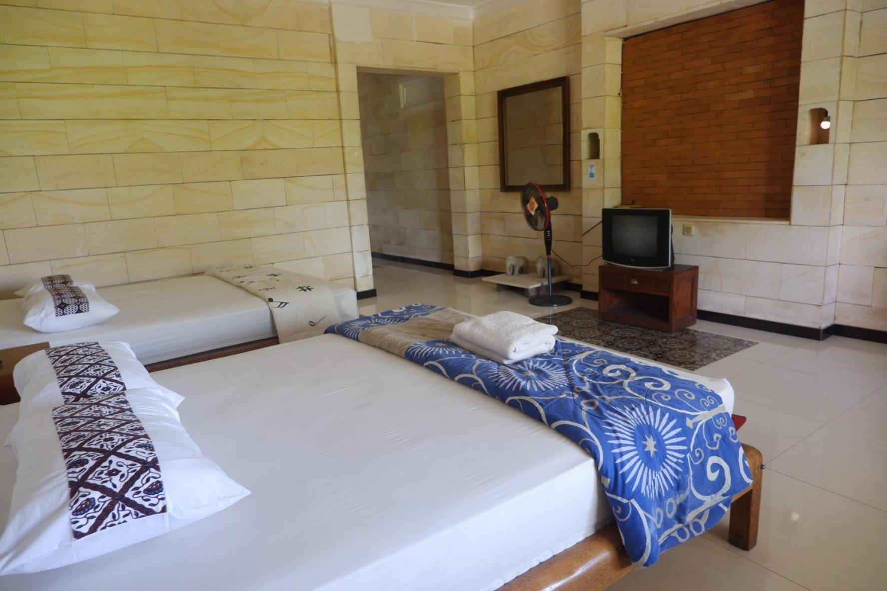 Lotus 2 Guest House Magelang Exterior photo
